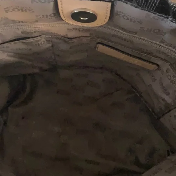 Michael Kors Bag - Picture 5 of 9